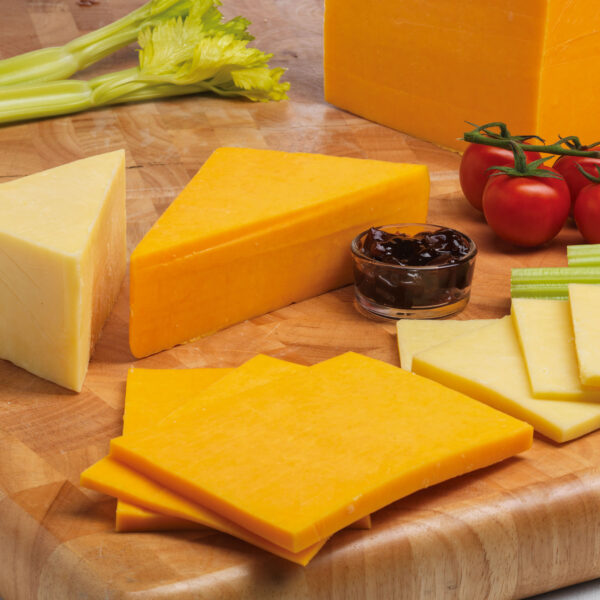 Sliced Mild Coloured Cheddar 1kg